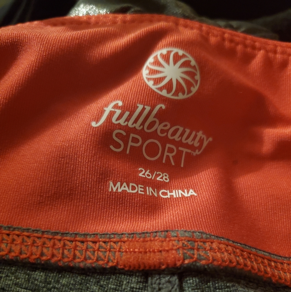 Fullbeauty Sport capri leggings 26/28